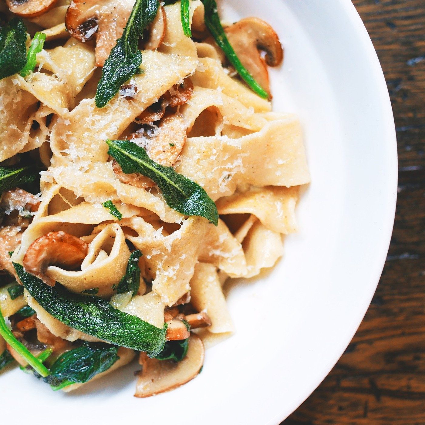 Dinkel-Pasta mit Ratatouille-Gemüse
