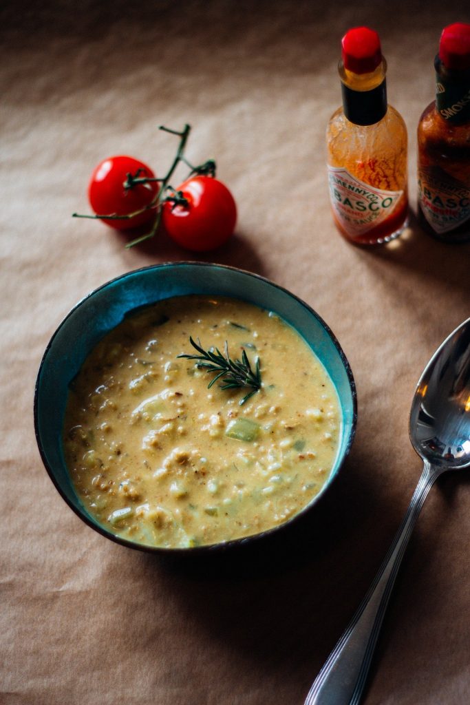 Käse-Lauch-Suppe mit Hackfleisch