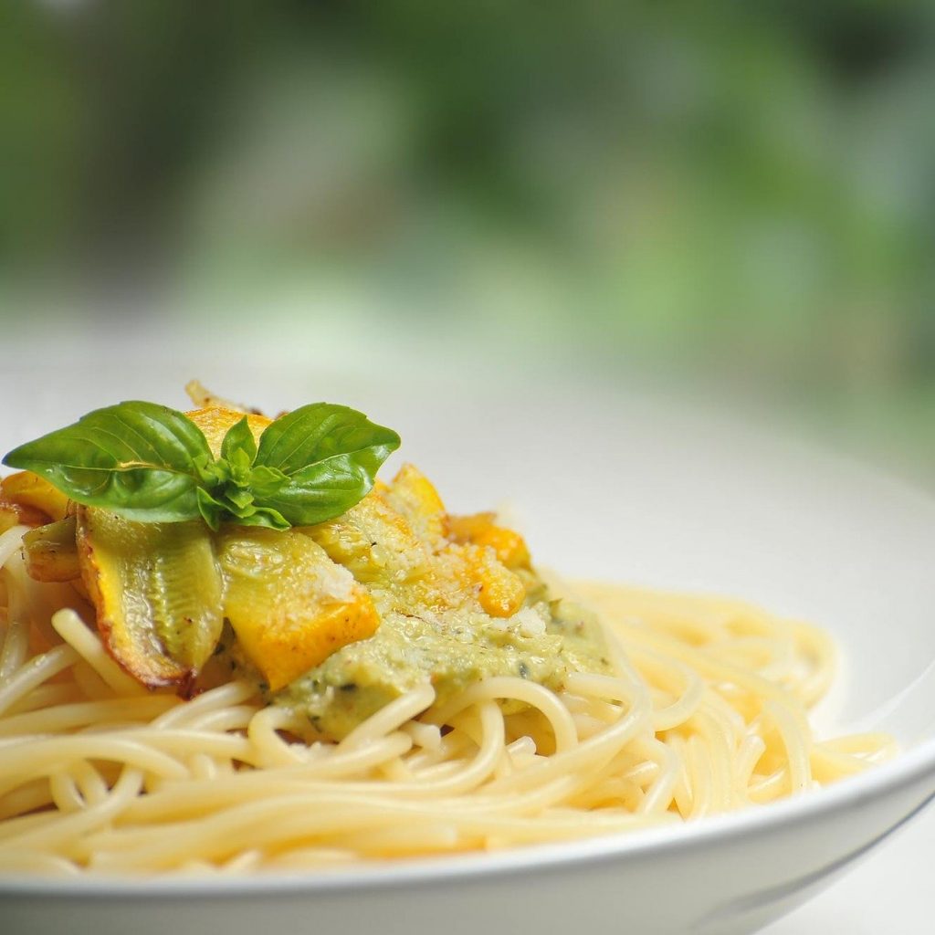 Pasta mit Joghurtsoße